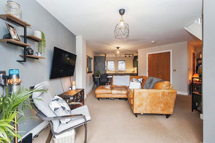 2 Bedroom Flat For Sale In Georgia Avenue, Didsbury, Manchester, Greater Manchester, M20