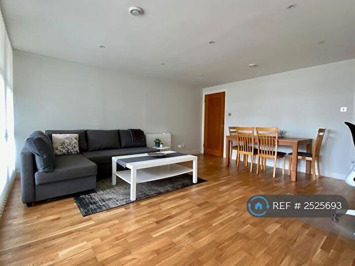 1 Bedroom Flat To Rent In Manchester Road, London, E14
