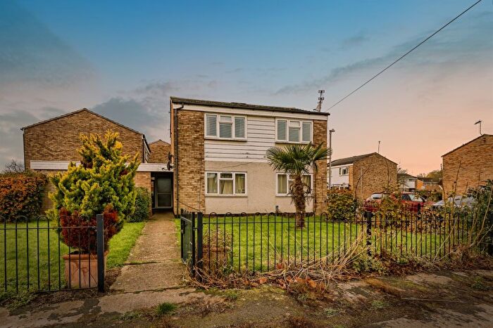 1 Bedroom Maisonette For Sale In Harvey Road, Aylesbury, HP21