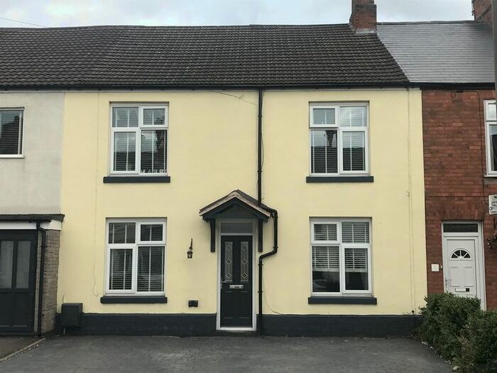 3 Bedroom Terraced House To Rent In Derby Road, Hinckley, LE10