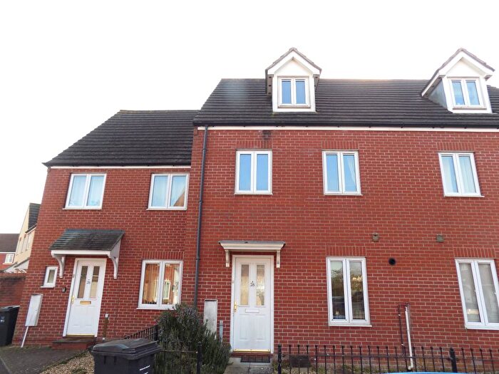 3 Bedroom Town House To Rent In Meadowlands Avenue, Bridgwater, TA6