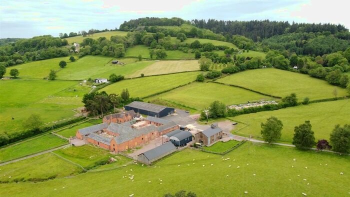 4 Bedroom Barn Conversion To Rent In Broom Hill, Huntley, GL19