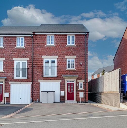 4 Bedroom Town House For Sale In Rustat Close, Barrow Upon Soar, Loughborough, LE12