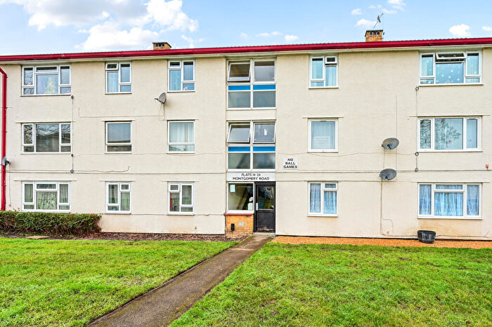 2 Bedroom Property To Rent In Montgomery Road, Farnborough, GU14