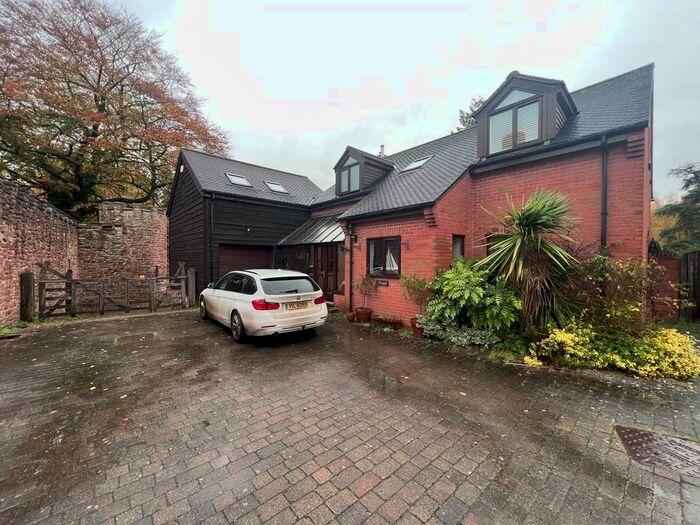 3 Bedroom Detached House To Rent In Merrivale Farm, Merrivale Lane, HR9