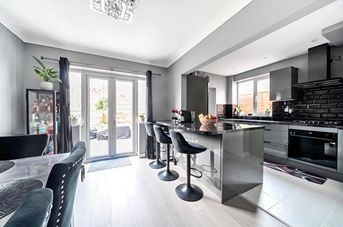 3 Bedroom Detached House For Sale In Bridge Road, Bagshot, Surrey, GU19