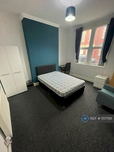 5 Bedroom Terraced House To Rent In Boughey Road, Stoke-On-Trent, ST4