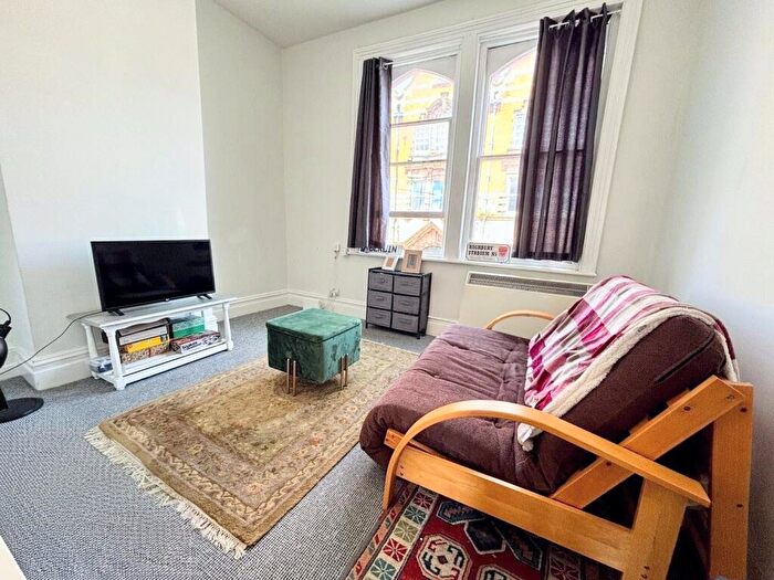 1 Bedroom Flat To Rent In New Street, Burton, DE14