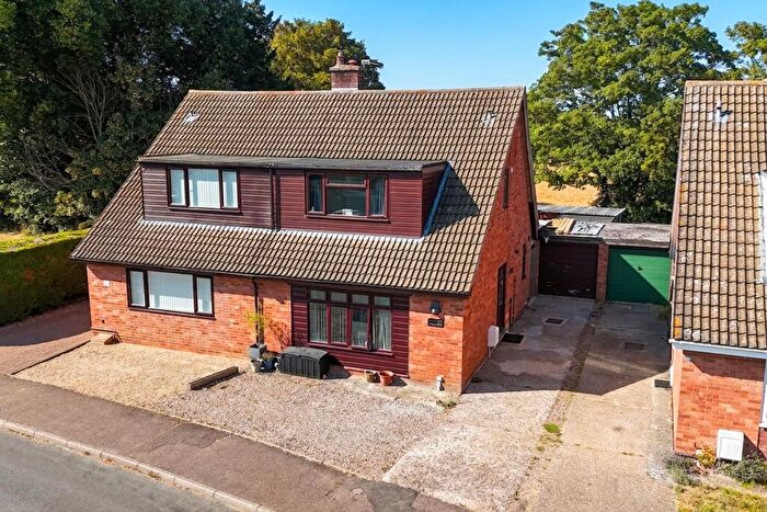 3 Bedroom Semi-Detached House For Sale In Hose Avenue, Roydon, Diss, IP22