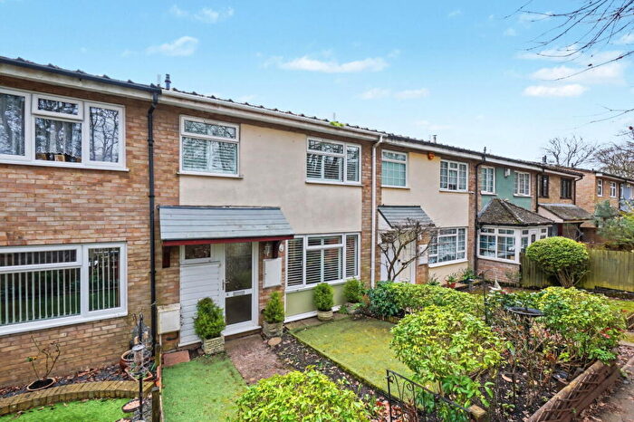 3 Bedroom Terraced House For Sale In Whimbrel Walk, Lordswood, Chatham, ME5