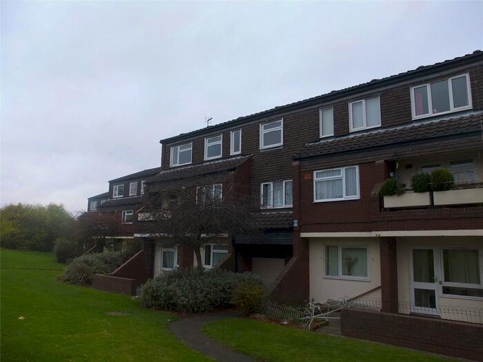 2 Bedroom Flat To Rent In Prince Charles Crescent, Malinslee, Telford, Shropshire, TF3