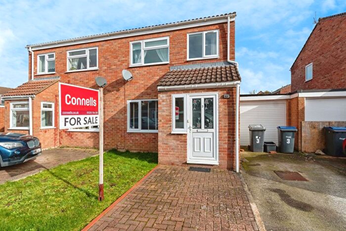 3 Bedroom Semi Detached House For Sale In Rocher Close, Westbury, BA13