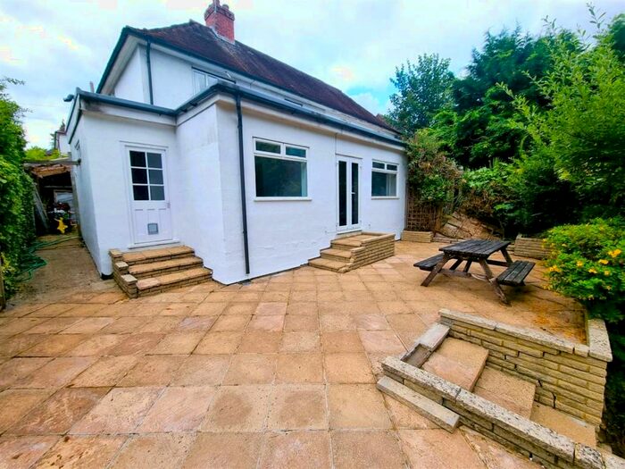 4 Bedroom House To Rent In Southway, Guildford, GU2