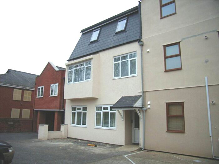 2 Bedroom Apartment To Rent In London Street, Reading, Berkshire, RG1