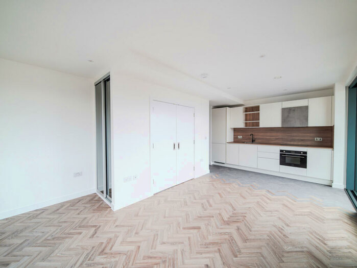 Studio To Rent In Three Waters, Bow, London, E3