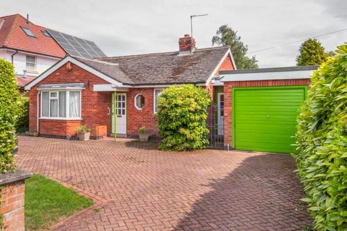 3 Bedroom Detached Bungalow To Rent In Top Lane, Copmanthorpe, York, YO23