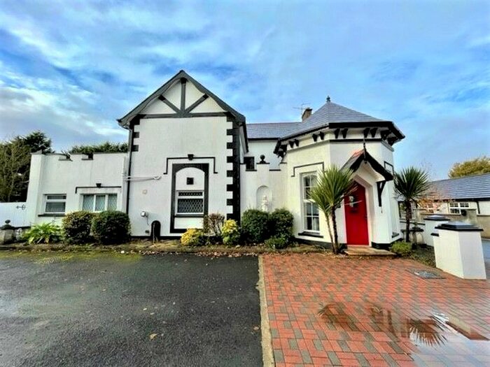 4 Bedroom Detached House For Sale In Victoria Road, Strabane, BT82