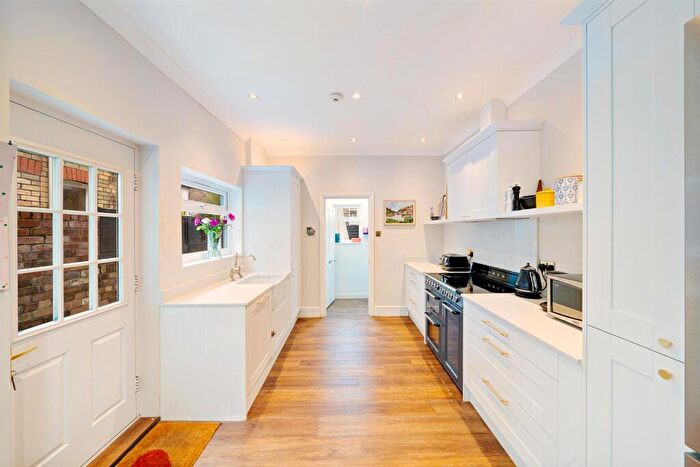 4 Bedroom House For Sale In Leighton Road, Southville, Bristol, BS3 - Photo 6