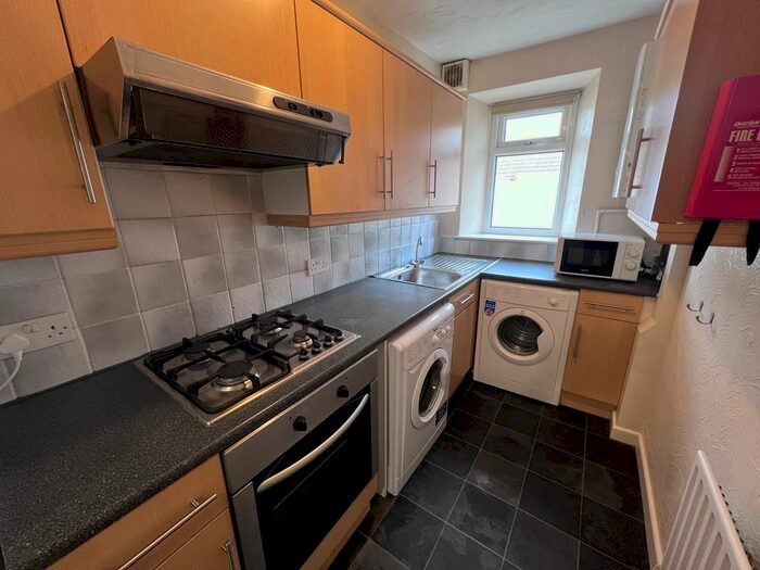 2 Bedroom Flat To Rent In Oxford Street, Swansea, SA1