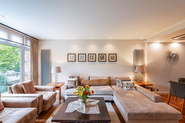 5 Bedroom Detached House To Rent In Woodsford Square, Holland Park, London, W14