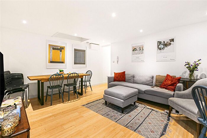 2 Bedroom Flat To Rent In Fentiman Road, London, SW8