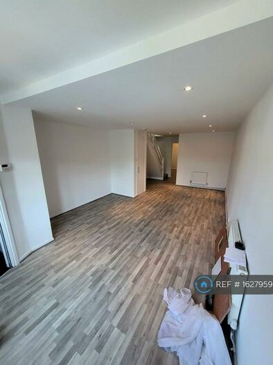 2 Bedroom Terraced House To Rent In Cotton Field, Hatfield, AL10