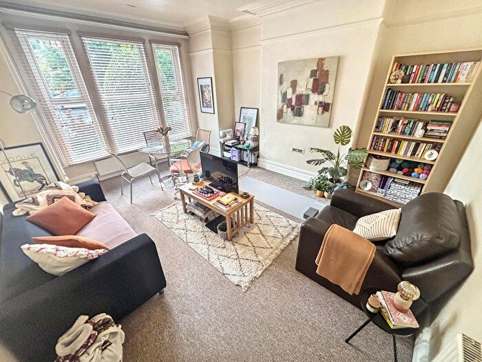 1 Bedroom Flat To Rent In Wood Lane, Headingley, Leeds, West Yorkshire, LS6