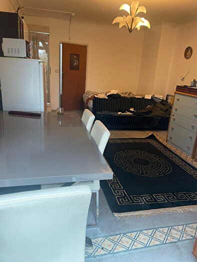 Studio To Rent In Hendon Lane, Finchley, N3