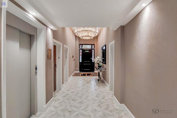 4 Bedroom Flat To Rent In , Fitzjohns Avenue, London, NW3