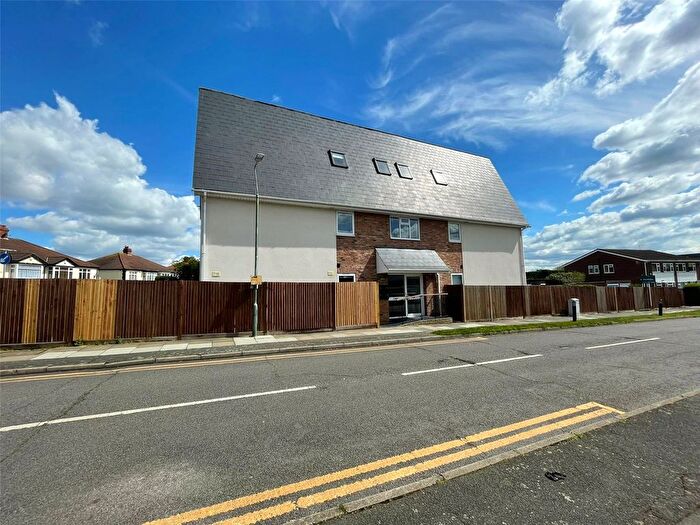 2 Bedroom Flat To Rent In Clairal Court, Queenswood Road, Sidcup, Kent, DA15