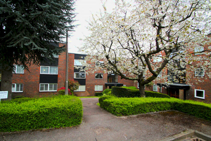 3 Bedroom Flat To Rent In The Heights, Loughton, IG10