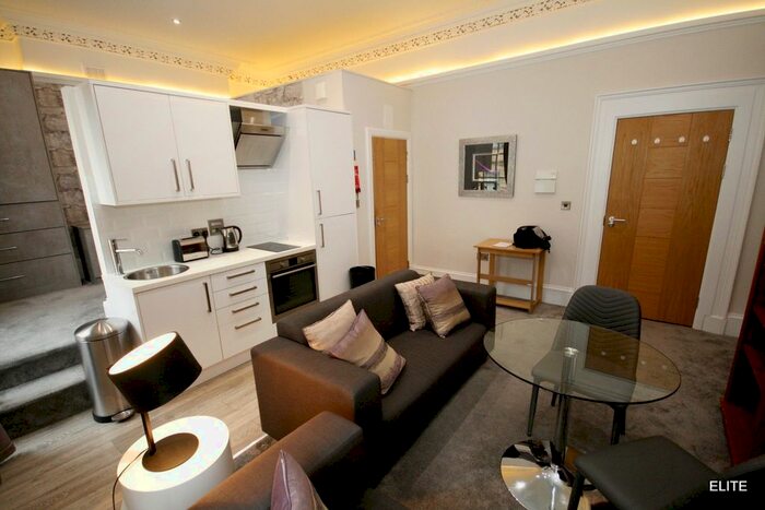 1 Bedroom Flat To Rent In Mayford House, Old Elvet, Durham DH1