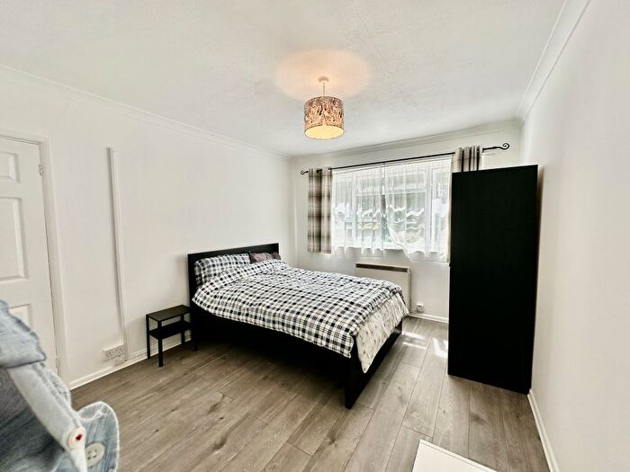 1 Bedroom Flat To Rent In Carshalton Road, Sutton, SM1