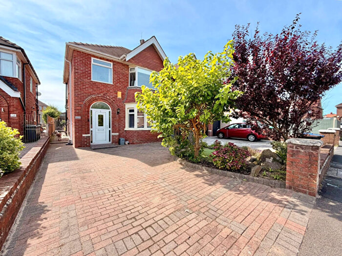 3 Bedroom Semi-Detached House For Sale In Gregory Avenue, Bispham, Lancashire, FY2