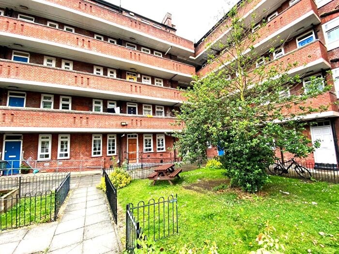 3 Bedroom Flat To Rent In Newcombe House, Powell Road, London, E5