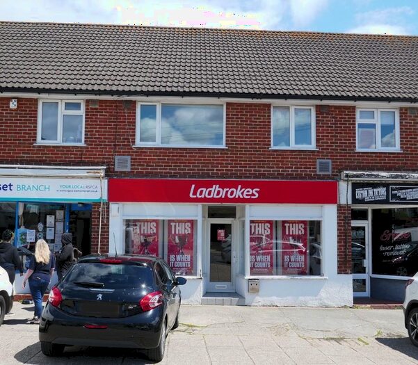 1 Bedroom Flat To Rent In Coronation Avenue, Yeovil, BA21