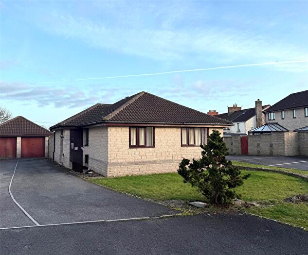2 Bedroom Bungalow For Sale In Charlton Road, Midsomer Norton, Radstock, Somerset, BA3