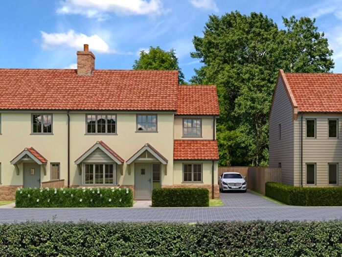 4 Bedroom Semi Detached House For Sale In Russell Court, Pott Row, PE32