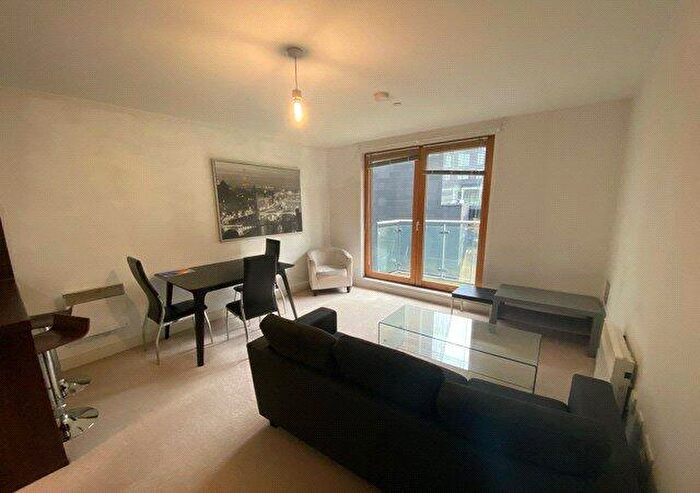 2 Bedroom Apartment For Sale In Cypress Place, New Century Park, Manchester, M4