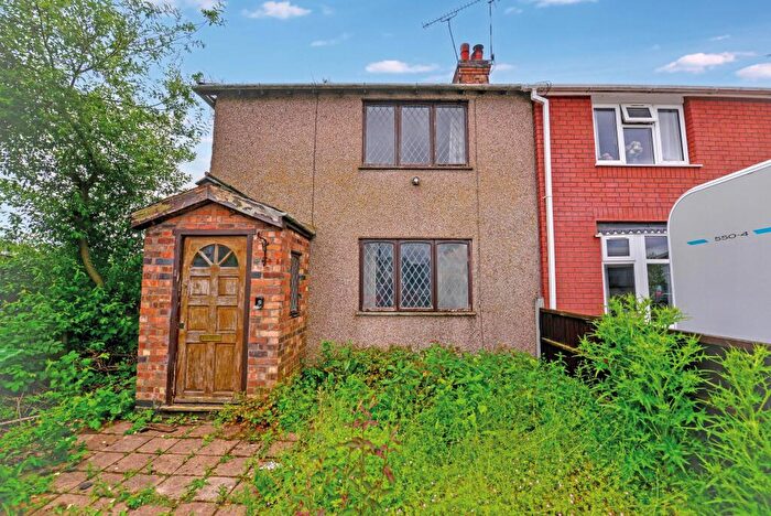 2 Bedroom End Of Terrace House For Sale In North Avenue, Bedworth, CV12