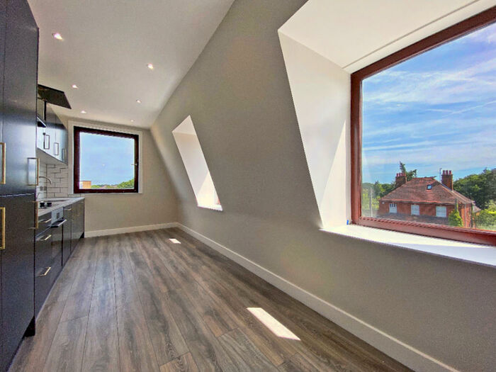 3 Bedroom Cottage To Rent In Stratfield House, Station Road, Hook, RG27