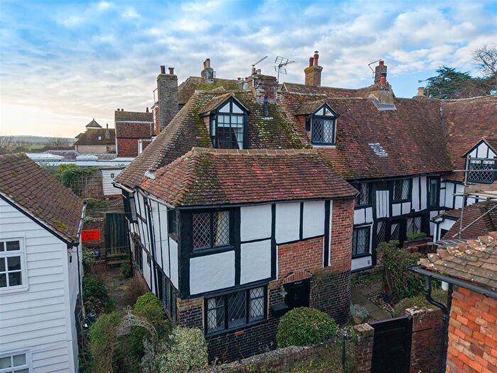 3 Bedroom Cottage For Sale In Hucksteps Row, Church Square, Rye, East Sussex, TN31