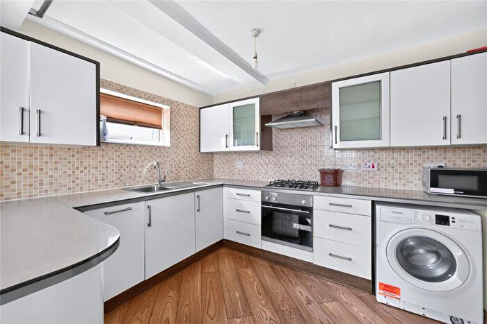 3 Bedroom Apartment To Rent In Cann Hall Road, London, E11