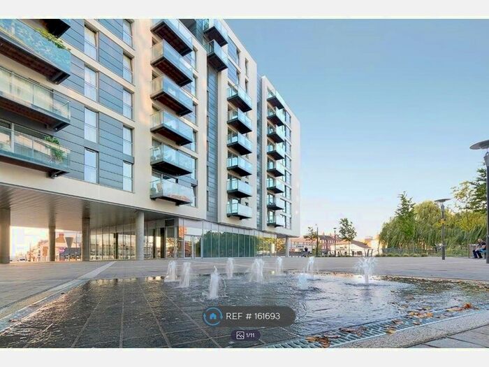 2 Bedroom Flat To Rent In Vantage Building, Hayes, UB3