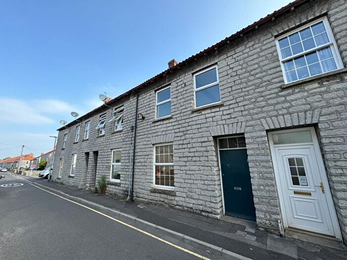 1 Bedroom Flat To Rent In Orchard Road, Street, Somerset, BA16