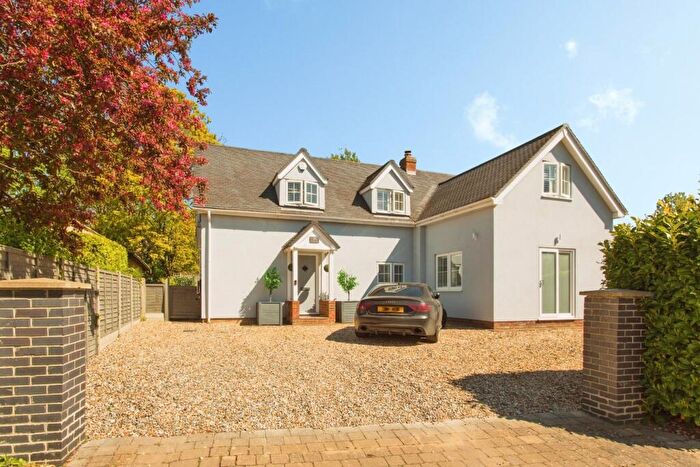 5 Bedroom Detached House For Sale In Caxton End, Eltisley, St Neots, PE19