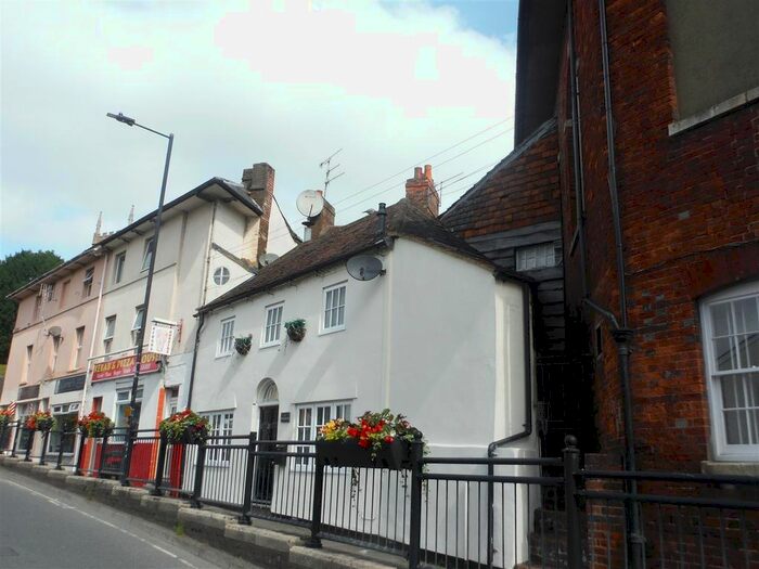 2 Bedroom Terraced House To Rent In New Road, Marlborough, SN8