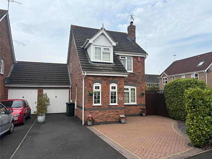 2 Bedroom Detached House For Sale In Showell Grove, Droitwich, Worcestershire, WR9