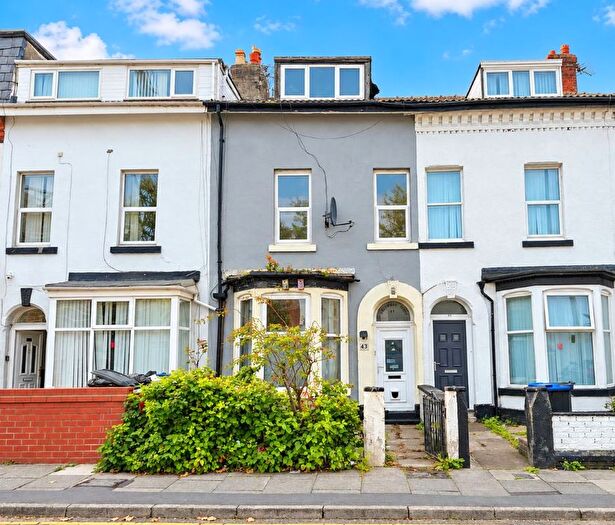 5 Bedroom Terraced House For Sale In Grosvenor Street, Blackpool, FY1