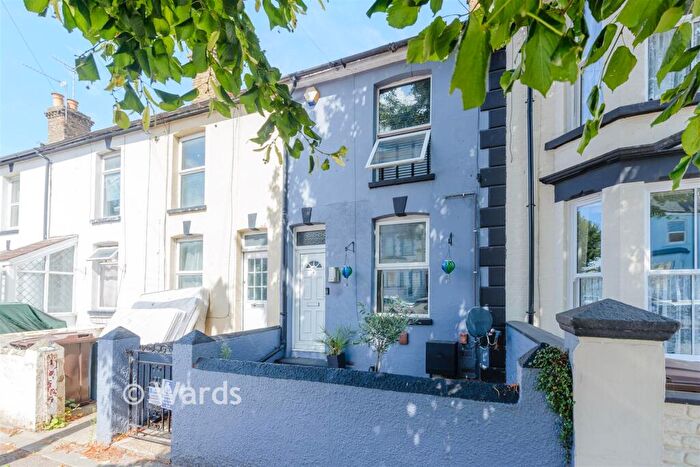 3 Bedroom Terraced House For Sale In Copenhagen Road, Gillingham, Kent, ME7